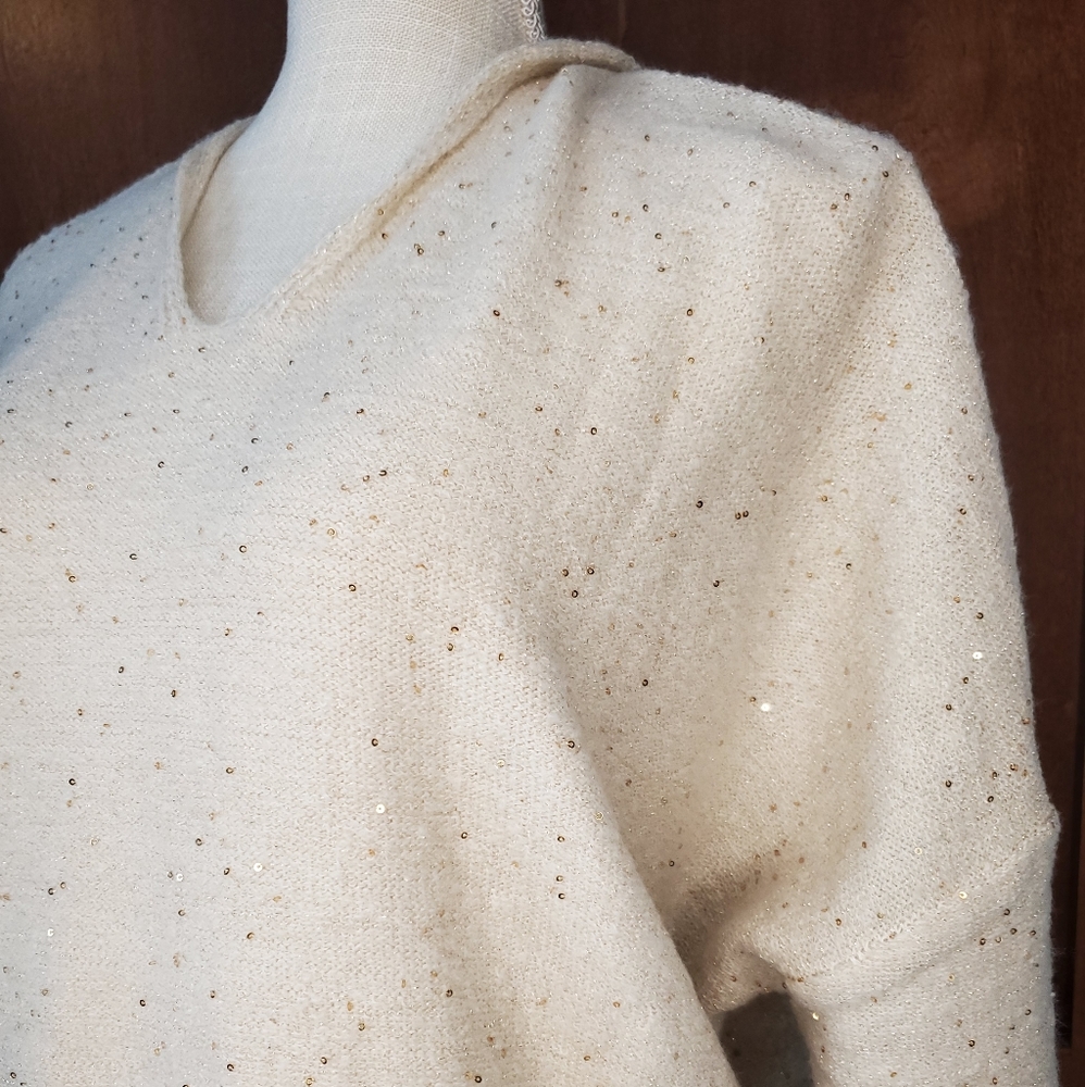 2 left! NWT Elan Born to Shine Sparkle Hood Sequin Sweater - Picture 6 of 8